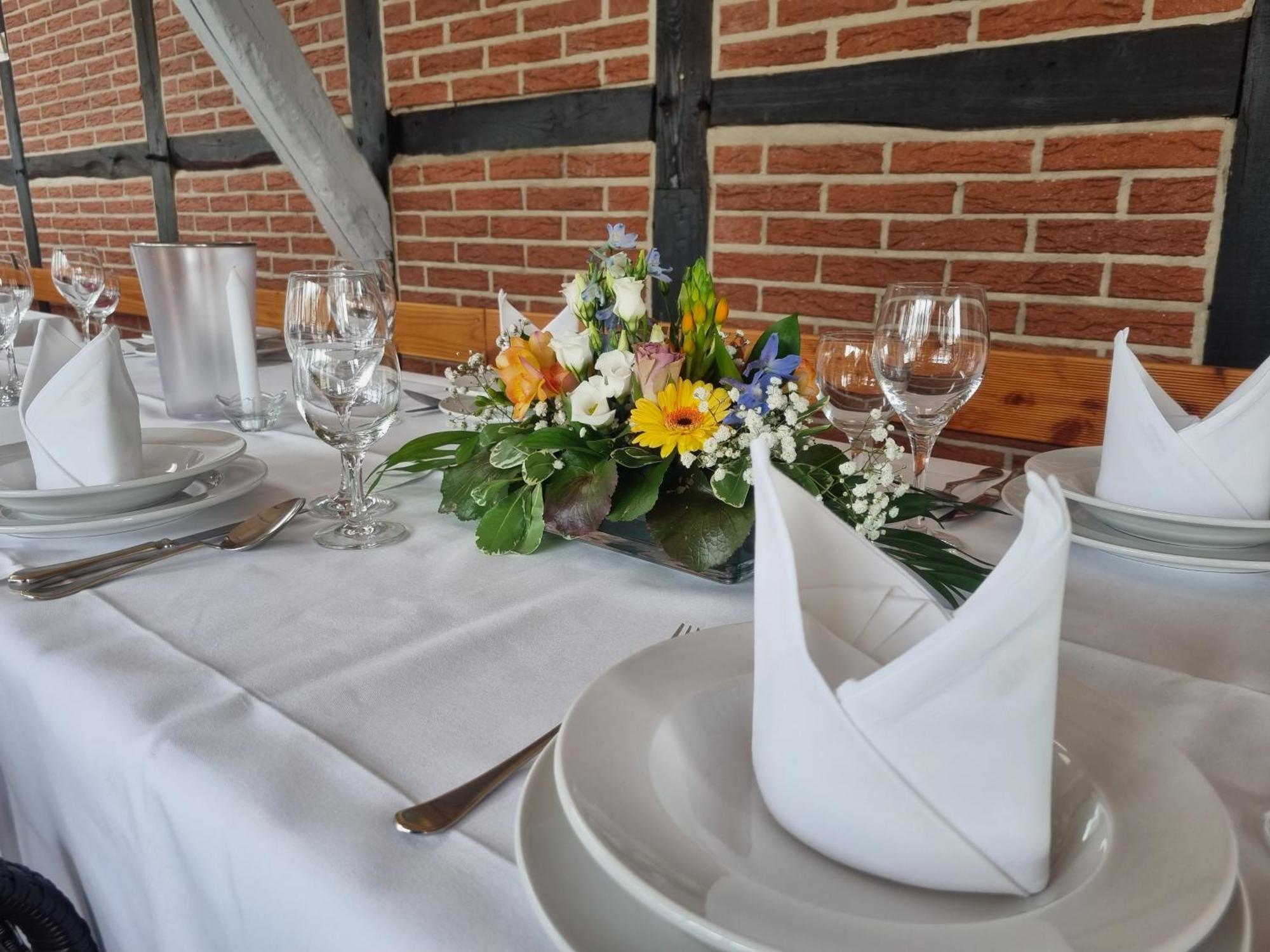 Bennetts Restaurant Und Hotel Wittingen المظهر الخارجي الصورة